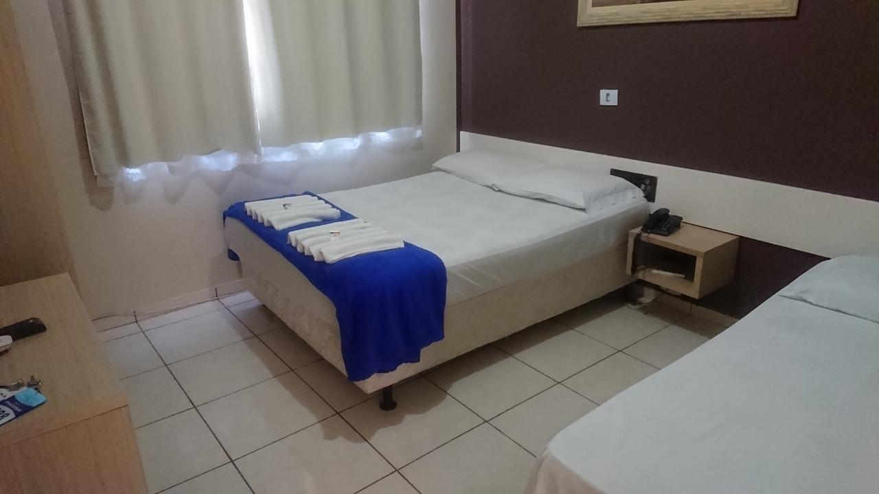 Falls Plaza Hotel 2*