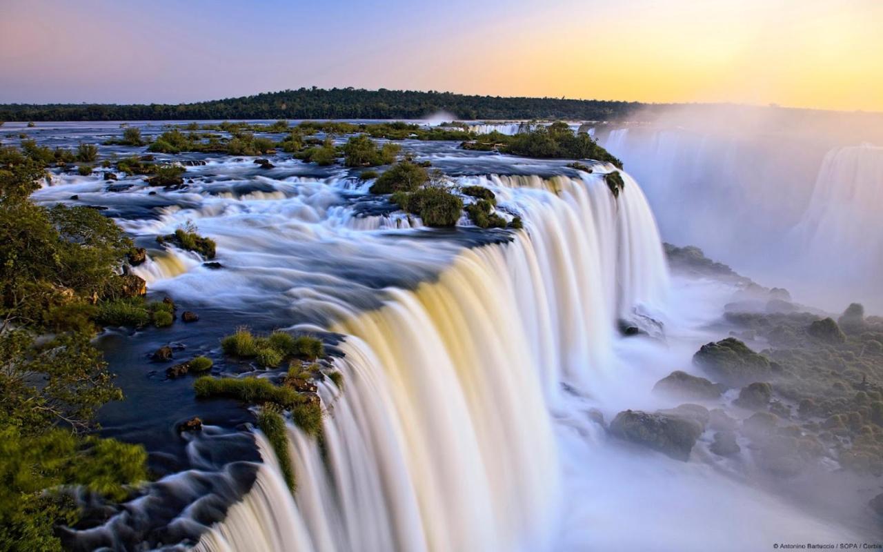 Falls Plaza Foz do Iguacu